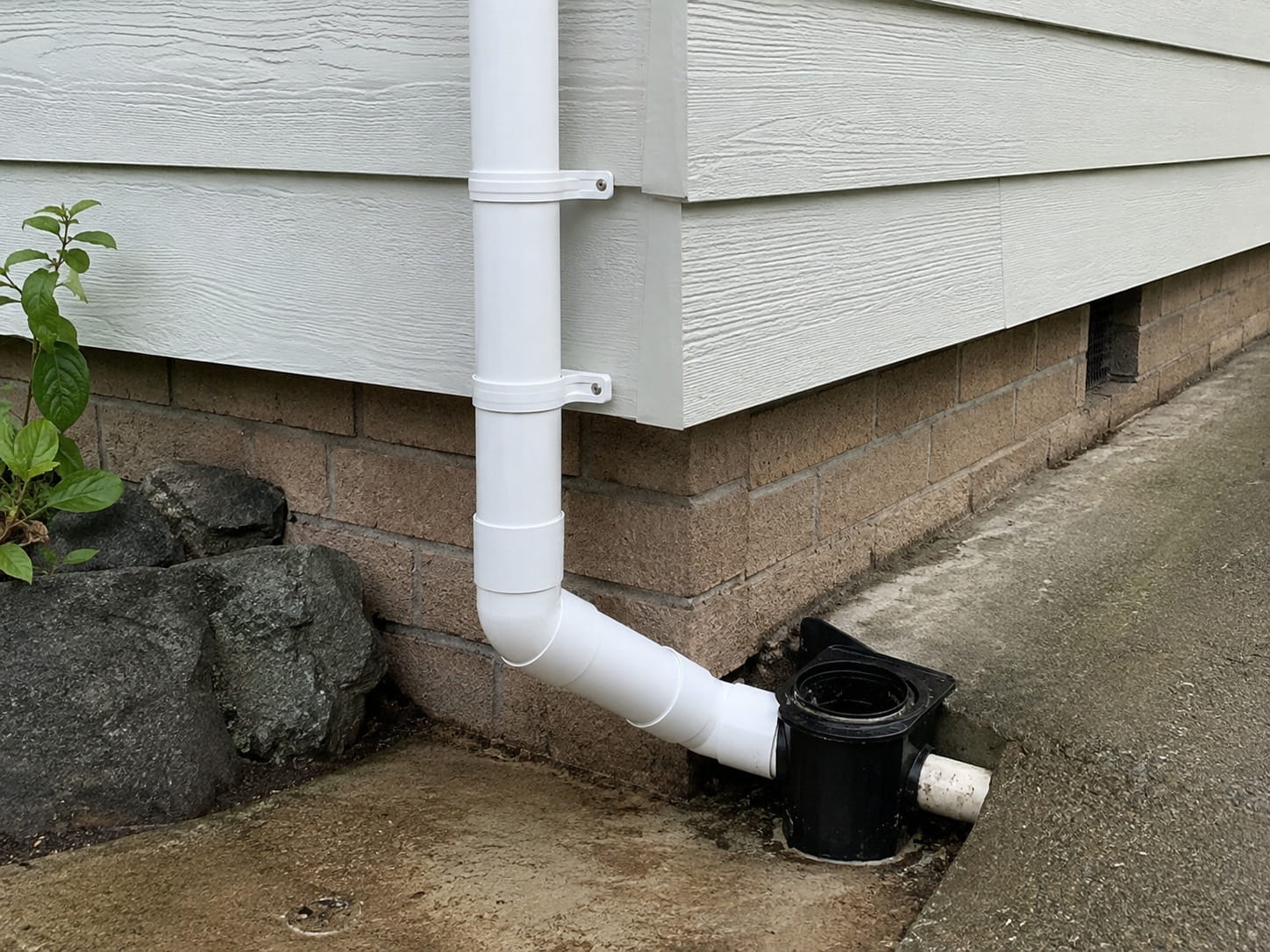 Downpipe repair and replacement in Whangarei